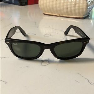 Ray Ban Tortoise Wayfarer